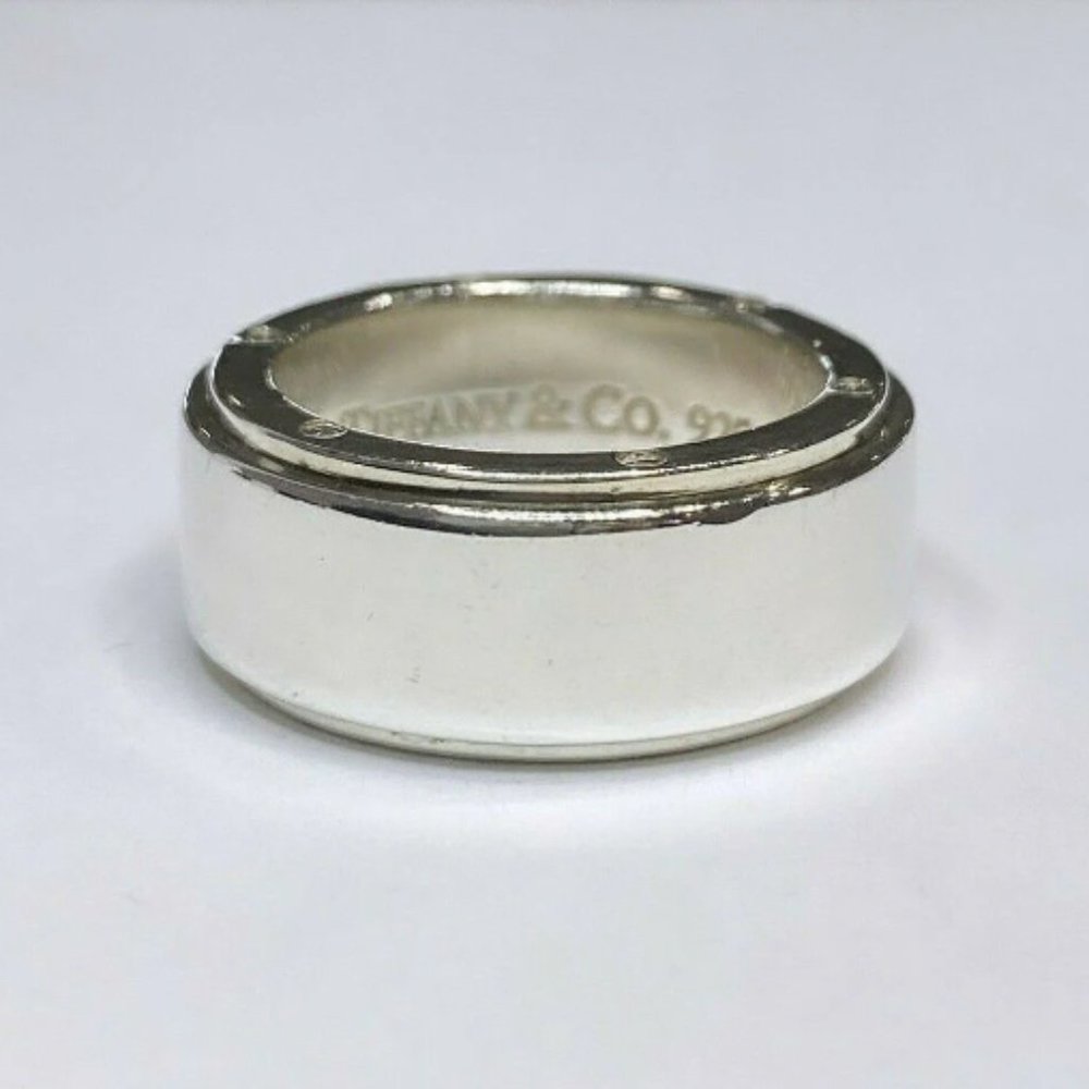 WOW!! LIKE NEW!! Masculine Tiffany & Co. Sterling Silver Men's Metropolis Ring